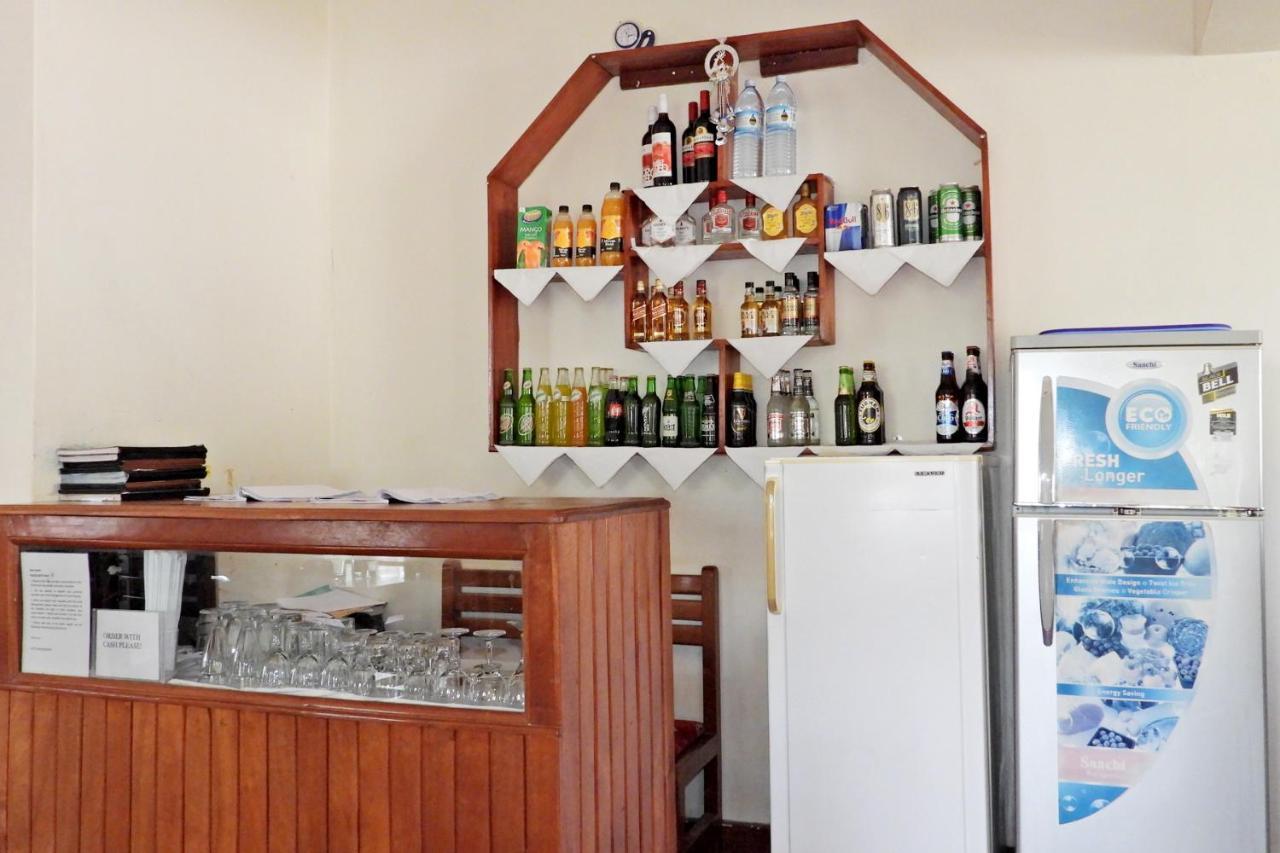 Skyway Hotel Entebbe Extérieur photo