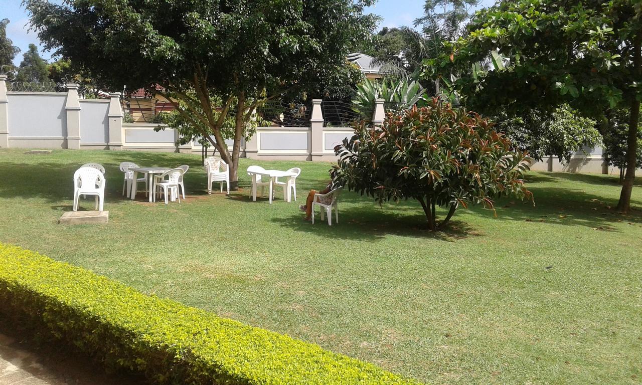 Skyway Hotel Entebbe Extérieur photo