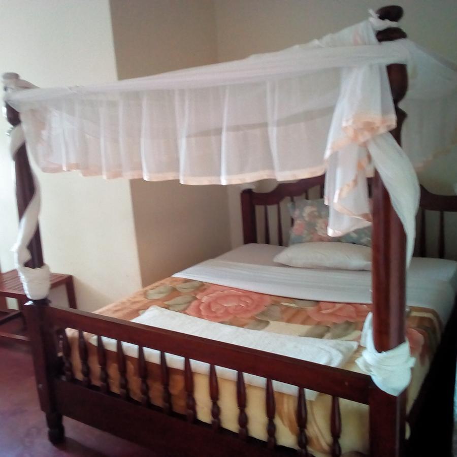 Skyway Hotel Entebbe Extérieur photo